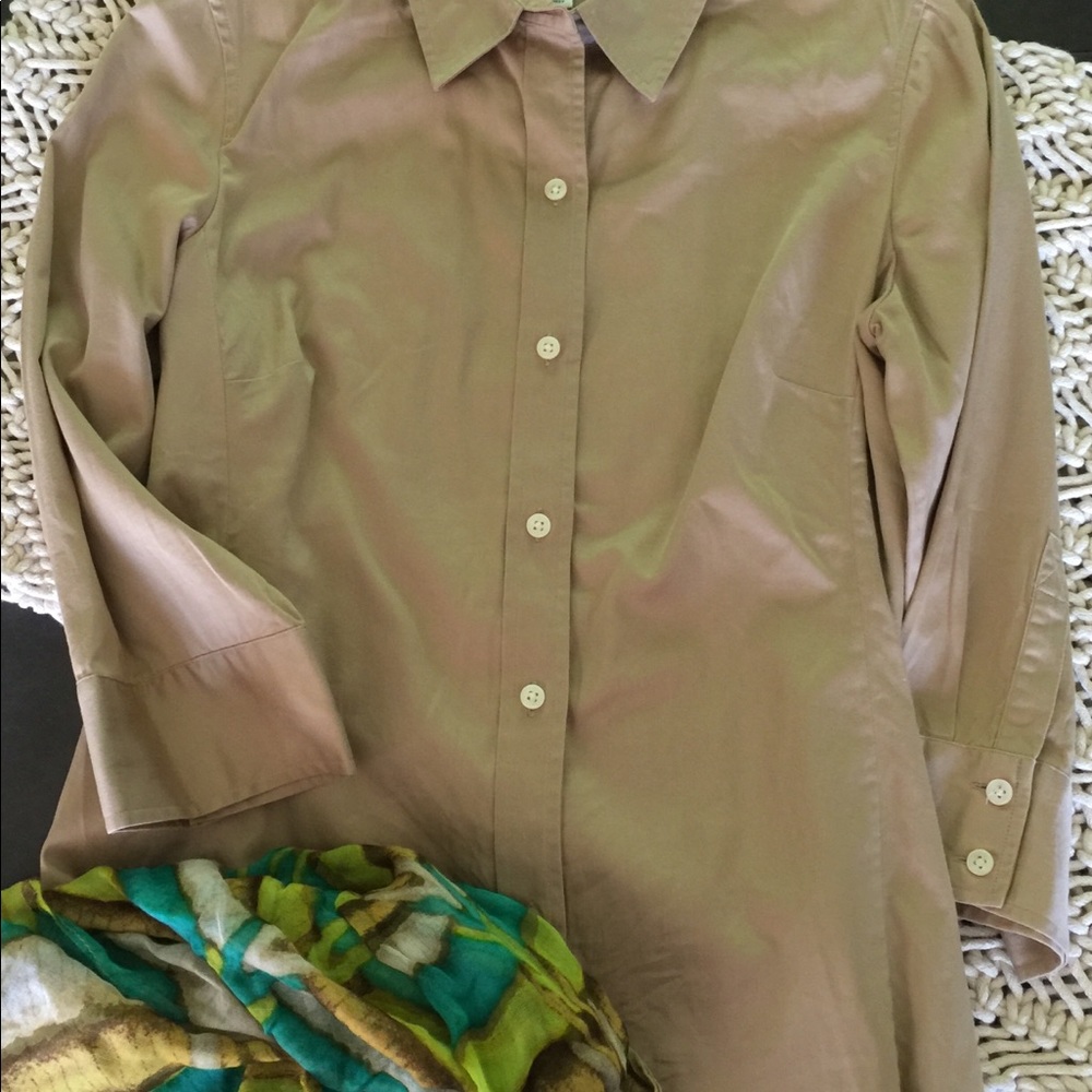 On Sale-Banana Republic Top. Medium.